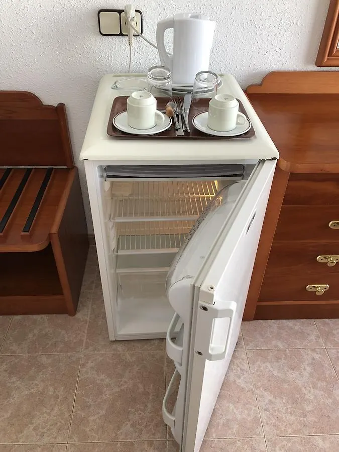 Hostal De La Caravel-La Cala D´Or 0*,